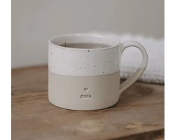 Mok Oma - Tas - Met oor - Liefde - Aardewerk - Handgemaakt - Servies - Grootouders - Valentijn - Decoratie - Geschenk - Cadeau - Koffie - Thee - Origineel Cadeau - Uniek