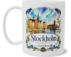 Mok Stockholm Zweden souvenir met Gamla Stan gevels, water, noorderlicht en bloemen in Art Nouveau aquarel stijl, Scandinavische stadsmok voor koffie, thee, reisfan, vakantieherinnering en origineel cadeau
