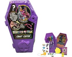 Monster High knutsel kist - 1 exemplaar - Stickers - Glitters - Pennen - Stempel - Voor onderweg - Vakantie tip