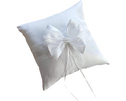 Mooie Trouwring Kussen met kristal strikje- Luxe formaat 20X 20 CM - Bruiloft Ringkussen - Ring Houder Ivoor Wit- SATIJN, POLYESTER- YOUHOMY Huwelijk| Bruiloft| Wedding DECOR| Ringkussen huwelijk