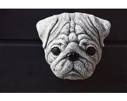 Mops, Hoofd voor aan de muur of schutting