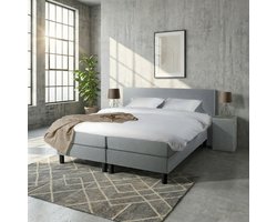 Mörgenn Boxspring Comforta - Pocketvering - Lichtgrijs - 200x200 cm - Inclusief Dekbed en Kussens