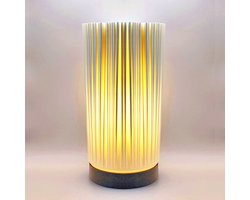 Morten Beck - Tafellamp - Schemerlamp - Kleine oplage - Zweeds eco design - Wit, bruine voet - Woonkamer - Slaapkamer - Bureau - Werkkamer
