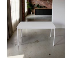 Multifunctionele Rechthoekige Tafel 140x70x75 cm – Dik Melamine Tafelblad met Stalen Frame & Verstelbare Poten – Bureau, Vergadertafel, Kantoortafel, Werktafel of Eettafel – Grijs – Furni24