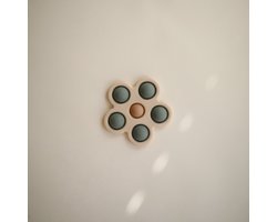 Mushie - Popi It Bloem - Sensorische Siliconen Speelgoed - Activiteiten speelgoed - Dried Thyme