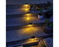 Muurlamp Solar 4 Stuks Wit • Buitenverlichting Solar • Waterdicht • Muurverlichting • Padverlichting • Tuinverlichting op Zonne-Energie • Warm Wit Licht • Buitenlamp Solar • Buitenverlichting