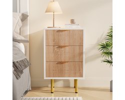 Nachtkastje Set van 2 met 3 Lades – MDF, Wit & Naturel Houtkleur, Lattenfront, Gouden Metalen Handgrepen & Poten, Scandinavisch Design