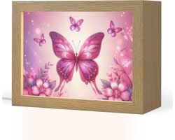 Nachtlampje 20x15 cm - Kinder lampje - Vlinder - Roze - Bloemen - Tafellamp kinderkamer - Slaapkamer lamp - Bedlamp kinderen - Kinderlampje stopcontact - Wandlamp babykamer - Nachtlampjes