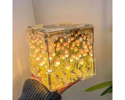 Nachtlampje - Bureaulamp - Nachtlampje volwassenen - DIY Tulpen Nachtlamp – 20 Roze Bloemen – LED Tafellamp – Romantisch Cadeau – Sfeerverlichting Slaapkamer – USB Oplaadbaar – Glas & Spiegel Design – Decoratieve Bloemenlamp