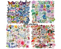 Natuur Stickers - set 200 stuks -  Bloemen Planten Paddenstoelen Vlinders - Versiering Laptop Stickers - Stickervellen