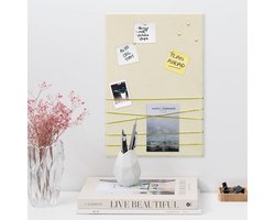 Navaris prikbord fotowand met lint – Fotohouder 44 x 30 cm – Fluwelen fotoprikbord - Voor foto’s en ansichtkaarten - Inclusief spelden - Beige