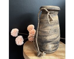 Nepalese Pot | Lala | Vaas | Bloemvaas | Bloemenvaas | Woonaccessoires | Woonaccessoire | Decoratief | Deco | Decoratie | Sfeer | Interieur | Wonen | Woon | Woning | Inrichting | Woninginrichting | Droogbloemen | Droogbloem | Vrouwen | Mannen | Gaaf