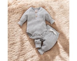 Nezr® Newborn Baby Kleding Set - Jongens en Meisjes Romper - Kraamcadeau - Babyshower Cadeau - 0-3 Maanden