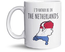 NietMokken.nl – I’d Rather Be in The Netherlands Mok – Holland Mok – Typisch Nederlands Cadeau – Grappige Mok – Originele Souvenir - Vaatwasser- en magnetronbestendig