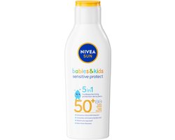 NIVEA SUN Babies & Kids Sensitive Protect Zonnebrand Melk - Baby en Kind - SPF 50+ - Parfumvrij - Geschikt voor de huid met eczeem - 200 ml