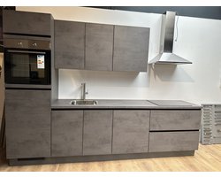 Nobilia Riva Decor Schiefer grijs complete greeploos rechte keuken met apparatuur, 300 cm breed in Betonlook front en blad.