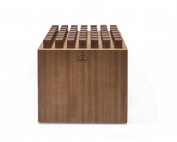 NOHRD HedgeHock Kersen – Ergonomische Houten Zitkruk met 49 Geveerde Blokken – Actief & Gezond Zitten – 45 x 45 x 45 cm