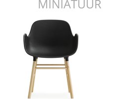 Normann Copenhagen Form Armchair Miniatuur Zwart