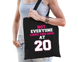 Not everyone looks this good at 20 cadeau tasje zwart voor dames - 20 jaar verjaardag kado tasje
