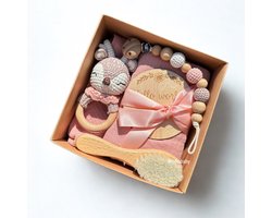 NouNa baby - baby geschenkset - cadeauset - speenkoord - rammelaar - hydrofiele doek - kraamcadeau - babyshower - geboorte cadeau - cadeauset meisje - giftset baby - roze