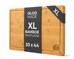 OLOO MADE Snijplank van Hout – Bamboe Snijplank XL 44x30x2 cm – Met Sapgeul – Voor Vlees, Groente & Brood – Borrelplank / Serveerplank – Voorgeolied