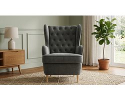 Oorfauteuil Chesterfield – Grijze Velvet Vleugelstoel – Getufte Rugleuning – Diep Gevoerd – Eikenhouten Poten – Medahomestore