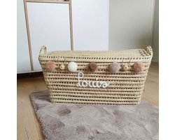 Opbergmand XXL - Rieten mand - 80cm - Speelgoed - Opbergen - Mand met naam - Pompon - Wol - Gepersonaliseerd - Handgemaakt - Decoratie - Geboortegeschenk - Verjaardagscadeau - Kraamcadeau - Geboorte - Marokko - Palmblad -Cadeau - Kinderkamer - Koffer