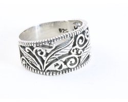 Opengewerkte zilveren ring - maat 20