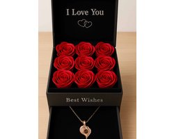''OP=OP'' Sieradendoos met Zilveren Liefdes ketting en Eeuwige Roos - Moederdag- Geschenkset - Valentijn Cadeau - Valentijnsdag - VerjaardagsdagCadeau - Giftbox - 100 Talen I Love YOU - Liefde - Love - Anniversary - Ketting Dames