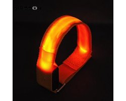 ORANJE LED Hardloop Verlichting - Reflecterende band - Hardlopen - Fietsen - Outdoor Sports - verstelbaar 28 / 32 cm, batterij inbegrepen - 3 lichtstanden