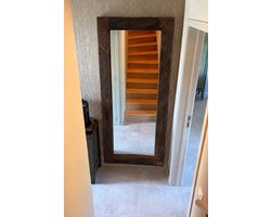 Oud houten spiegel robuust groot spiegel voor in de hal donker hout 90x180 cm