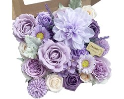 Paarse kunstrozen boeketten voor DIY bruiloften en decoraties