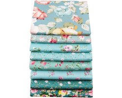 Pakket van 8 lapjes stof - aqua blauw - 20 x 25 cm - quilt - poppen kleertjes - naaien