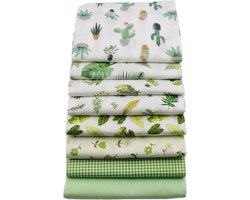 Pakket van 8 lapjes stof - groen - 20 x 25 cm - quilt - patchwork - poppen kleertjes
