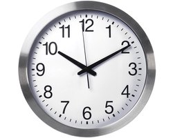 Perel Wandklok 40 cm analoog met DCF automatische tijdsynchronisatie, grote goed leesbare wijzerplaat, zilverkleurig aluminium frame, woonkamer keuken kantoor wachtkamer