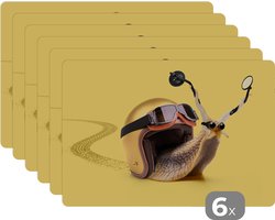 Placemat - Placemats kunststof - Slak - Dieren - Helm - Geel - Spiegels - 45x30 cm - 6 stuks - Hittebestendig - Anti-Slip - Onderlegger - Afneembaar