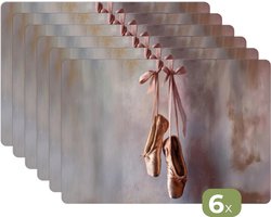 Placemats - 6 stuks - 45x30 cm - Placemat kunststof - Balletschoenen - Satijn - Aardetinten - Borden onderleggers - Decoratie voor op tafel - Keuken tafeldecoratie accessoires - Vinyl onderlegger - Tafelversiering