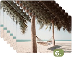 Placemats - 6 stuks - 45x30 cm - Placemat kunststof - Hangmat - Palmbomen - Strand - Zee - Borden onderleggers - Decoratie voor op tafel - Keuken tafeldecoratie accessoires - Vinyl onderlegger - Tafelversiering