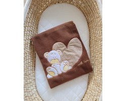 Polar fleece deken voor baby's - Milo- Teddybeer met Hart bruin