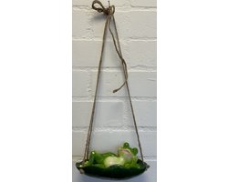 Polyresin hangend slapend dier "kikker" - groen - hoogte 50x20x11 cm - ophangtouw - Voor binnen of buiten - Tuinaccessoires - Woonaccessoires