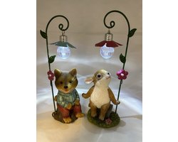Polyresin (tuin)dieren met lantaarn + LED bloem - set van 2 stuks - Vos + konijn - Hoogte 24 x 10 x 7 cm - Woonaccessoires - Tuinaccessoires - Tuindecoratie