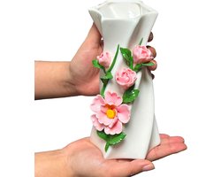 Porseleinen Bloemenvaas met Gedetailleerde Roze Bloemen - Decoratief Woonaccessoire en Cadeau