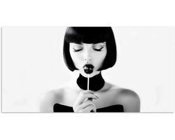Poster 150x75 cm - Vrouw - Lolly - Zwart - Wit - Posters - Kamer decoratie - Wanddecoratie woonkamer - Muurdecoratie slaapkamer