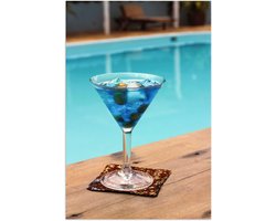 Poster – Blauwe Cocktail aan het Zwembad - 60x90cm Foto op Posterpapier