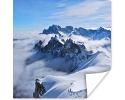Poster De prachtige berg de Mont Blanc tussen de wolken - 100x100 cm XXL