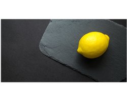 Poster Glanzend – Citroen op Snijplank - 100x50 cm Foto op Posterpapier met Glanzende Afwerking