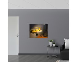 Poster Glanzend – Geel Kinderspeelgoed Vliegtuigje Zwevend in Kinderkamer - 100x75 cm Foto op Posterpapier met Glanzende Afwerking