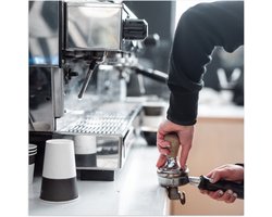 Poster Glanzend – Koffiezetapparaat - Koffie - Drinken - Bekers - 50x50 cm Foto op Posterpapier met Glanzende Afwerking