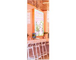 Poster Glanzend – Rij Witte Krukken in Hip Cafeetje - 40x120 cm Foto op Posterpapier met Glanzende Afwerking