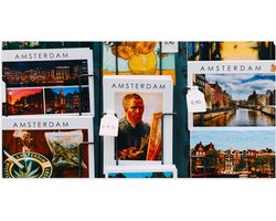 Poster (Mat) - Amsterdamse Ansichtkaarten in het Rek - 100x50 cm Foto op Posterpapier met een Matte look